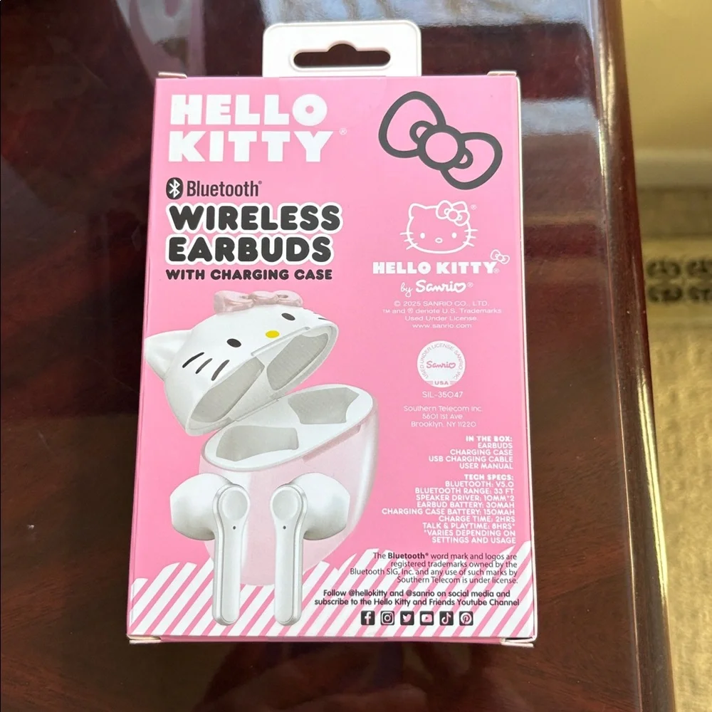 Hello Kitty Pink Bluetooth Headphones and Earbuds